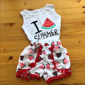 Child’s top and bottom in a bright summer print!